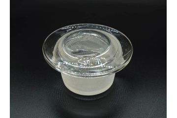 昭和レトロ　昭和初期　色々な使い方が楽しめる蓋付きガラス瓶2個セット(薬瓶、ガラスビン、硝子、メディシンボトル、キャニスター、筒型、フタ付き)(R-076202)