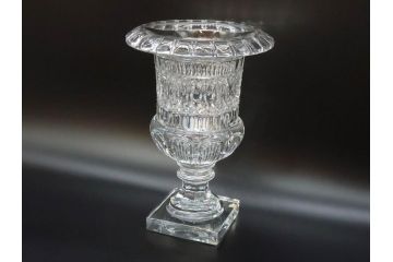 希少　フランス　Baccarat　バカラ　限定150個　57/150　高さ約31cm　気品漂う洗練されたデザインが目を惹く花瓶(フラワーベース、花器、花入、フルレッドクリスタルガラス、ケース付き)(R-076205)