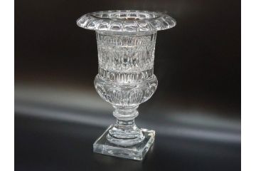 希少　フランス　Baccarat　バカラ　限定150個　57/150　高さ約31cm　気品漂う洗練されたデザインが目を惹く花瓶(フラワーベース、花器、花入、フルレッドクリスタルガラス、ケース付き)(R-076205)