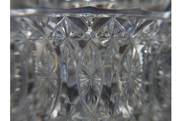 希少　フランス　Baccarat　バカラ　限定150個　57/150　高さ約31cm　気品漂う洗練されたデザインが目を惹く花瓶(フラワーベース、花器、花入、フルレッドクリスタルガラス、ケース付き)(R-076205)