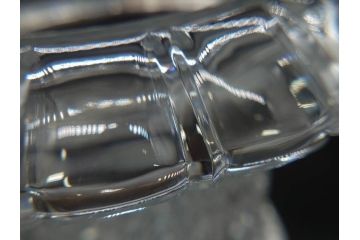 希少　フランス　Baccarat　バカラ　限定150個　57/150　高さ約31cm　気品漂う洗練されたデザインが目を惹く花瓶(フラワーベース、花器、花入、フルレッドクリスタルガラス、ケース付き)(R-076205)