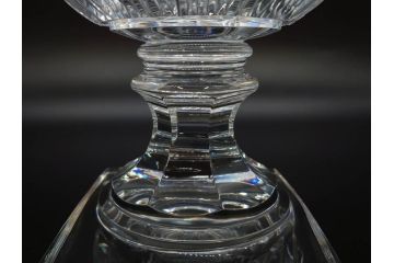 希少　フランス　Baccarat　バカラ　限定150個　100/150　高さ約31cm　気品漂う洗練されたデザインが目を惹く花瓶(フラワーベース、花器、花入、フルレッドクリスタルガラス、ケース付き)(R-076206)