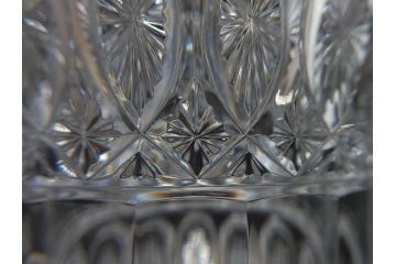 希少　フランス　Baccarat　バカラ　限定150個　100/150　高さ約31cm　気品漂う洗練されたデザインが目を惹く花瓶(フラワーベース、花器、花入、フルレッドクリスタルガラス、ケース付き)(R-076206)