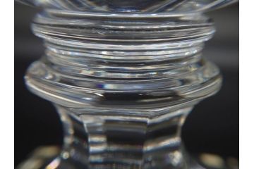 希少　フランス　Baccarat　バカラ　限定150個　100/150　高さ約31cm　気品漂う洗練されたデザインが目を惹く花瓶(フラワーベース、花器、花入、フルレッドクリスタルガラス、ケース付き)(R-076206)