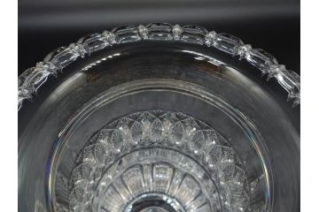 希少　フランス　Baccarat　バカラ　限定150個　100/150　高さ約31cm　気品漂う洗練されたデザインが目を惹く花瓶(フラワーベース、花器、花入、フルレッドクリスタルガラス、ケース付き)(R-076206)