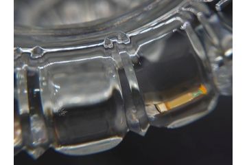 希少　フランス　Baccarat　バカラ　限定150個　100/150　高さ約31cm　気品漂う洗練されたデザインが目を惹く花瓶(フラワーベース、花器、花入、フルレッドクリスタルガラス、ケース付き)(R-076206)