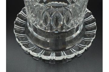 希少　フランス　Baccarat　バカラ　限定150個　100/150　高さ約31cm　気品漂う洗練されたデザインが目を惹く花瓶(フラワーベース、花器、花入、フルレッドクリスタルガラス、ケース付き)(R-076206)