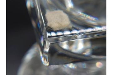 希少　フランス　Baccarat　バカラ　限定150個　100/150　高さ約31cm　気品漂う洗練されたデザインが目を惹く花瓶(フラワーベース、花器、花入、フルレッドクリスタルガラス、ケース付き)(R-076206)