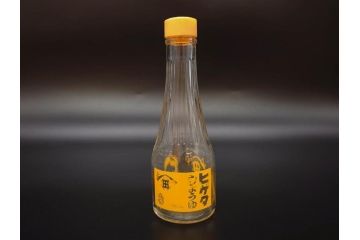 昭和レトロ　キッコーマン　ヒゲタしょうゆ　ソース　どこか懐かしさを感じる調味料入れ3点セット(醤油瓶、しょうゆ差し、キッコちゃん、ガラスビン、硝子)(R-076207)