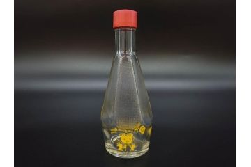 昭和レトロ　キッコーマン　ヒゲタしょうゆ　ソース　どこか懐かしさを感じる調味料入れ3点セット(醤油瓶、しょうゆ差し、キッコちゃん、ガラスビン、硝子)(R-076207)