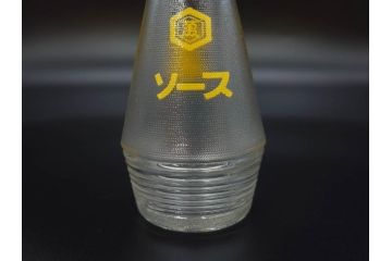 昭和レトロ　キッコーマン　ヒゲタしょうゆ　ソース　どこか懐かしさを感じる調味料入れ3点セット(醤油瓶、しょうゆ差し、キッコちゃん、ガラスビン、硝子)(R-076207)