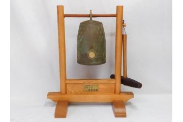 芸術院会員　人間国宝　香取正彦　「福寿無量」　喚鐘(梵鐘、鐘架、撞木、台付き、共箱付き)(R-076209)