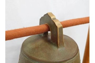 芸術院会員　人間国宝　香取正彦　「福寿無量」　喚鐘(梵鐘、鐘架、撞木、台付き、共箱付き)(R-076209)