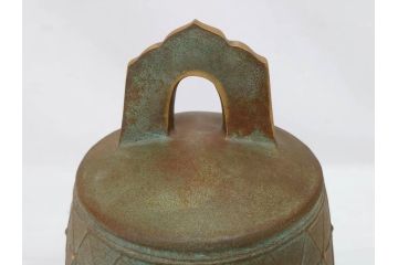 芸術院会員　人間国宝　香取正彦　「福寿無量」　喚鐘(梵鐘、鐘架、撞木、台付き、共箱付き)(R-076209)