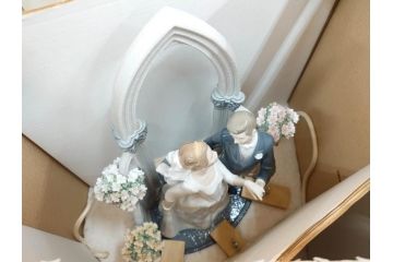 限定　未使用　未開封　スペイン　リヤドロ　LLADRO　愛の誓い　UNA PROMESA DE AMOR A VOW OF LOVE　1869　フィギュリン(結婚、ウェディングドレス、タキシード、陶器人形、置物、オブジェ、箱付き)(R-076213)