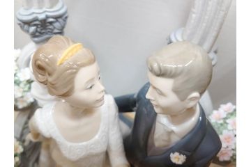 限定　未使用　未開封　スペイン　リヤドロ　LLADRO　愛の誓い　UNA PROMESA DE AMOR A VOW OF LOVE　1869　フィギュリン(結婚、ウェディングドレス、タキシード、陶器人形、置物、オブジェ、箱付き)(R-076213)