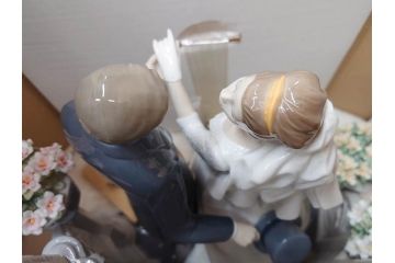 限定　未使用　未開封　スペイン　リヤドロ　LLADRO　愛の誓い　UNA PROMESA DE AMOR A VOW OF LOVE　1869　フィギュリン(結婚、ウェディングドレス、タキシード、陶器人形、置物、オブジェ、箱付き)(R-076213)