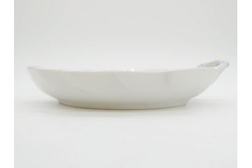 デンマーク　ROYAL COPENHAGEN(ロイヤルコペンハーゲン)　FAJANCE　トランクェーバー　ブルーフラワープレイン　リーフディッシュプレート　ボウル　丁寧に絵付けされた花たちが上品な雰囲気を醸し出す洋食器3点セット(スクエア型、サラダ、深皿、ファイアンス焼き)(R-076216)