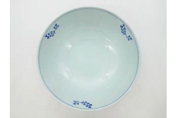 デンマーク　ROYAL COPENHAGEN(ロイヤルコペンハーゲン)　FAJANCE　トランクェーバー　ブルーフラワープレイン　リーフディッシュプレート　ボウル　丁寧に絵付けされた花たちが上品な雰囲気を醸し出す洋食器3点セット(スクエア型、サラダ、深皿、ファイアンス焼き)(R-076216)