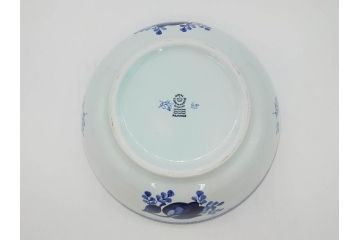 デンマーク　ROYAL COPENHAGEN(ロイヤルコペンハーゲン)　FAJANCE　トランクェーバー　ブルーフラワープレイン　リーフディッシュプレート　ボウル　丁寧に絵付けされた花たちが上品な雰囲気を醸し出す洋食器3点セット(スクエア型、サラダ、深皿、ファイアンス焼き)(R-076216)