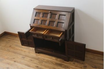 中古　松本民芸家具　希少モデル　格子模様が特徴的なK型ライティングビューロー(ワークデスク、簿記机、収納棚、戸棚、在宅用、在宅ワーク用)(R-076217)