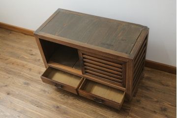 和製アンティーク　明治期　前面・フレーム欅(ケヤキ)材　和の空間づくりにおすすめ!! 横桟引き戸の美濃帳場箪笥サイドボード(収納棚、戸棚、時代箪笥、水屋箪笥、和箪笥、ローボード)(R-076221)
