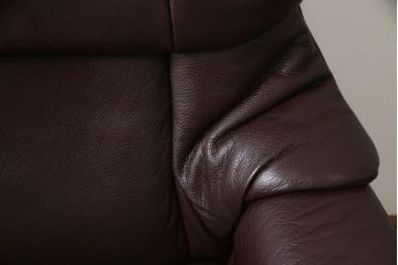 中古　美品　EKORNES(エコーネス)　本革　オットマン付き　ストレスレス レノ クラシック(S)(アームチェア、リクライニングチェア、椅子、一人掛けソファ、1Pソファ)(定価約38万円)(R-076223)