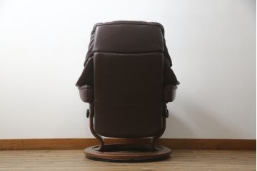 中古　美品　EKORNES(エコーネス)　本革　オットマン付き　ストレスレス レノ クラシック(S)(アームチェア、リクライニングチェア、椅子、一人掛けソファ、1Pソファ)(定価約38万円)(R-076223)
