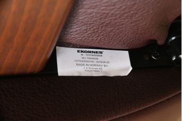 中古　美品　EKORNES(エコーネス)　本革　オットマン付き　ストレスレス レノ クラシック(S)(アームチェア、リクライニングチェア、椅子、一人掛けソファ、1Pソファ)(定価約38万円)(R-076223)