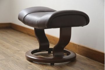 中古　美品　EKORNES(エコーネス)　本革　オットマン付き　ストレスレス レノ クラシック(S)(アームチェア、リクライニングチェア、椅子、一人掛けソファ、1Pソファ)(定価約38万円)(R-076223)