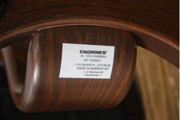 中古　美品　EKORNES(エコーネス)　本革　オットマン付き　ストレスレス レノ クラシック(S)(アームチェア、リクライニングチェア、椅子、一人掛けソファ、1Pソファ)(定価約38万円)(R-076223)
