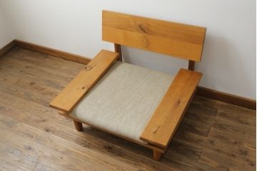中古　美品　飛騨産業　キツツキ　森のことば　両肘付きソファ1P(SN105A)　木のぬくもりを感じる1人掛けソファ(一人掛け、アームソファ)(R-076225)