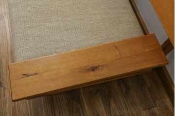 中古　美品　飛騨産業　キツツキ　森のことば　両肘付きソファ1P(SN105A)　木のぬくもりを感じる1人掛けソファ(一人掛け、アームソファ)(R-076225)