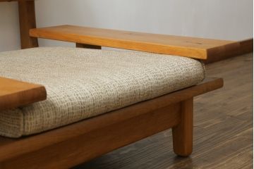 中古　美品　飛騨産業　キツツキ　森のことば　両肘付きソファ1P(SN105A)　木のぬくもりを感じる1人掛けソファ(一人掛け、アームソファ)(R-076225)