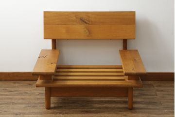 中古　美品　飛騨産業　キツツキ　森のことば　両肘付きソファ1P(SN105A)　木のぬくもりを感じる1人掛けソファ(一人掛け、アームソファ)(R-076225)