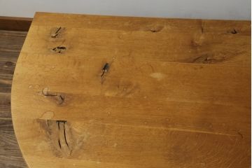 中古　飛騨産業　キツツキ　森のことば　SN105RT　自然な木の風合いを楽しめる半円形リビングテーブル(センターテーブル、ローテーブル)(R-076226)