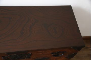 中古　岩谷堂箪笥　菊幸　重厚な佇まいと力強い杢目が魅力的な車箪笥(和タンス、収納箪笥、整理箪笥、引き出し、サイドチェスト)(R-076229)