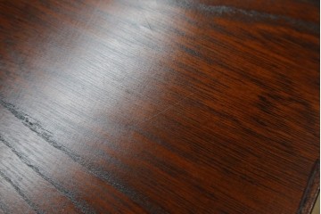 中古　美品　岩谷堂箪笥　美しい杢目と豪華な金具が目を惹く車箪笥　(R-076230)