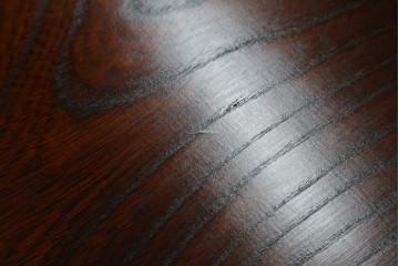 中古　美品　岩谷堂箪笥　美しい杢目と豪華な金具が目を惹く車箪笥　(R-076230)