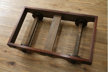 中古　美品　岩谷堂箪笥　美しい杢目と豪華な金具が目を惹く車箪笥　(R-076230)
