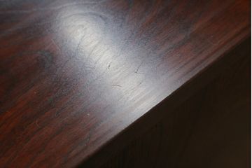 中古 美品　岩谷堂箪笥　美しい杢目と豪華な金具が目を惹く車箪笥(衣装箪笥、収納箪笥、整理箪笥、和箪笥、引き出し)(R-076231)