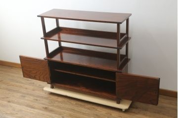 中古　美品　岩谷堂箪笥　深い木の色味と木目が美しい飾り棚(茶棚、茶箪笥、収納棚、戸棚)(R-076236)