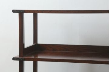 中古　美品　岩谷堂箪笥　深い木の色味と木目が美しい飾り棚(茶棚、茶箪笥、収納棚、戸棚)(R-076236)