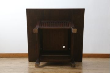 中古　美品!!　九州民芸家具　和モダンな空間づくりにおすすめの囲炉裏テーブル(ダイニングテーブル、食卓、4人掛け、木製火鉢)(R-076241)