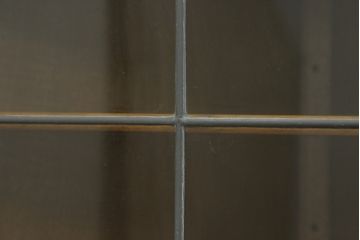 中古　イギリス製　Marcus(マーカス)社　オーク材　クラシカルな佇まいが魅力的なコーナーキャビネット(飾り棚、収納棚、戸棚、英国)(R-076242)