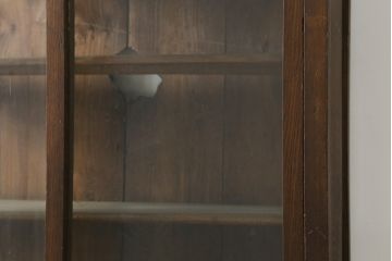 和製アンティーク　大正ロマン　二面ガラス　象嵌入り　趣のある佇まいが魅力的な二段重ね収納棚(キャビネット、ガラスケース、戸棚、食器棚、カップボード)(R-076243)