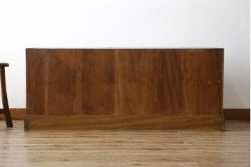 和製アンティーク　前面柿材　趣のある佇まいが魅力的な時代箪笥ローチェスト(衣装箪笥、収納タンス、テレビ台、テレビボード、ローボード、引き出し)(R-076247)