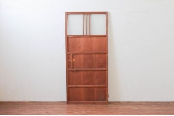 アンティーク建具　どこか懐かしさを感じる板戸扉1枚(ドア、木製扉、ガラス戸)(R-076256)
