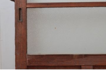 アンティーク建具　ダイヤガラス入り　趣のある木味が魅力的!大振りで重厚なガラス戸2枚セット(引き戸)(R-076258)