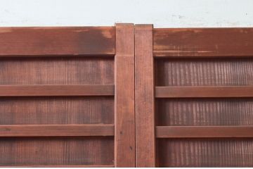 アンティーク建具　長い歴史を刻んだ風合いが魅力的な横桟幅狭引き戸2枚セット(格子戸、板戸、舞良戸、まいらど)(R-076259)